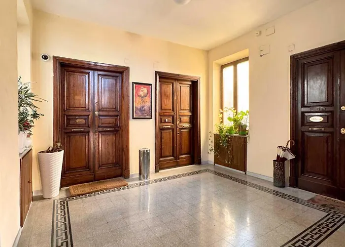 Piramide 2 Bedrooms & 2 Bathrooms Appartamento Roma