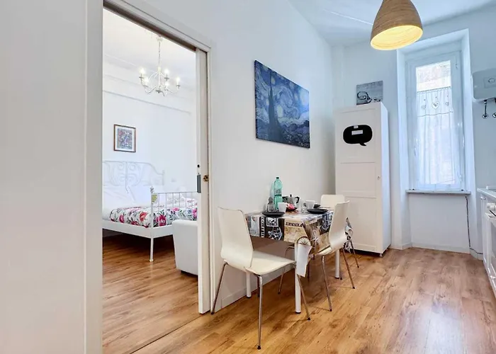 Piramide 2 Bedrooms & 2 Bathrooms * Roma