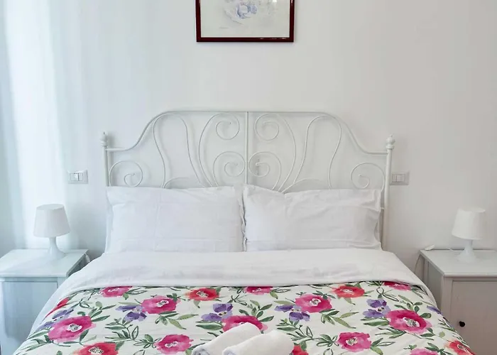 Piramide 2 Bedrooms & 2 Bathrooms Appartamento *