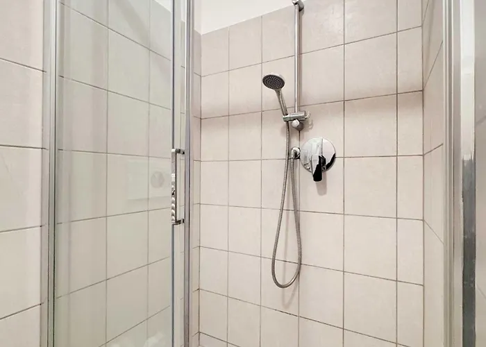 Appartamento Piramide 2 Bedrooms & 2 Bathrooms *